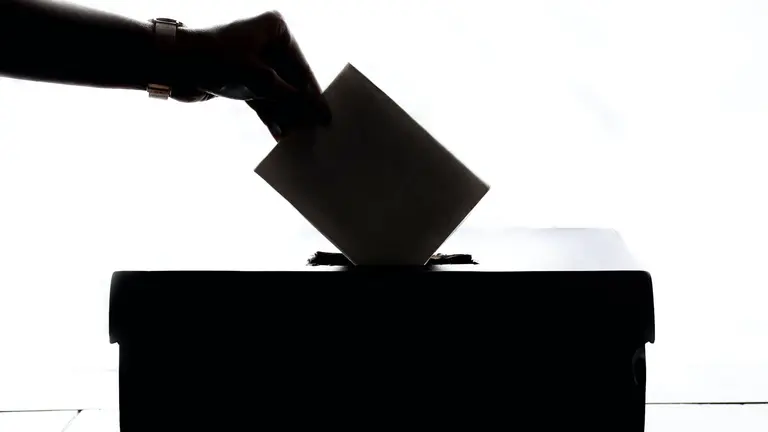 Periodismo especializado en pol&iacute;tica: Principales fuentes de informaci&oacute;n.